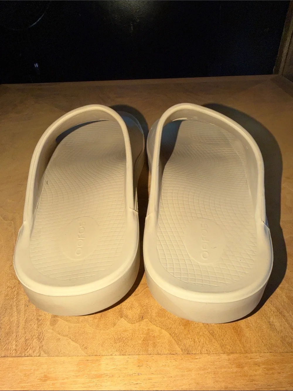 Oofos Ooahh Slides Men’s Size 11